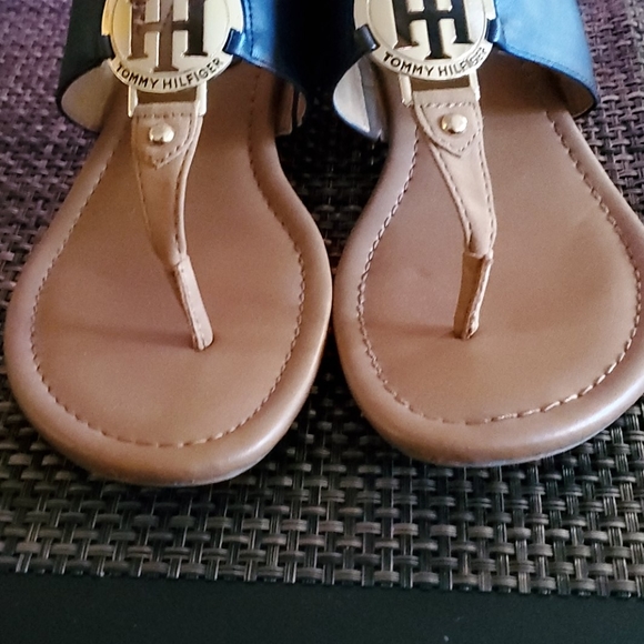 Tommy Hilfiger Sandles - Picture 6 of 8